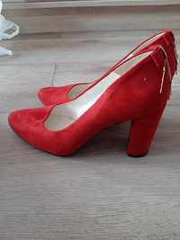 Buty damskie czerwone na słupku rozmiar 39