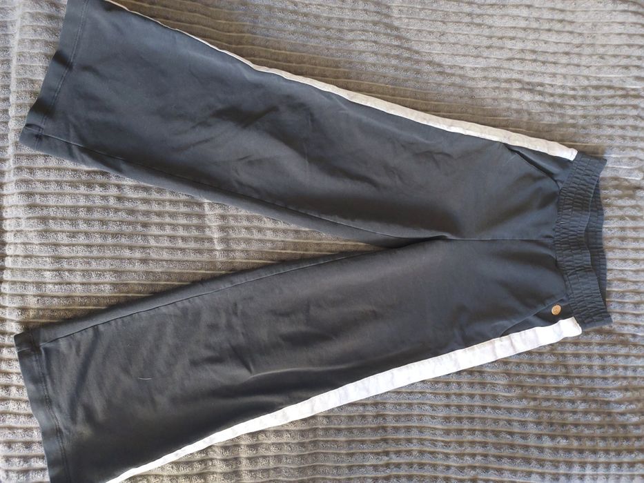 4 pary spodni dla dziewczynki r.134, jesany i inne