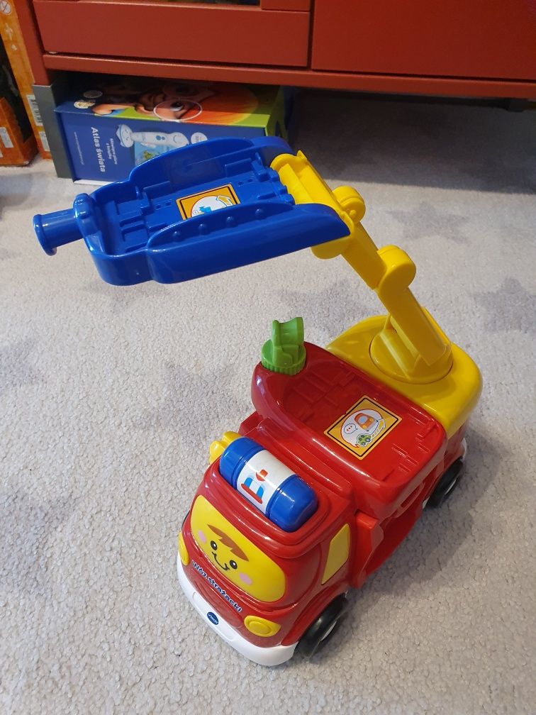 Wóz strażacki vtech  + małe autko grające