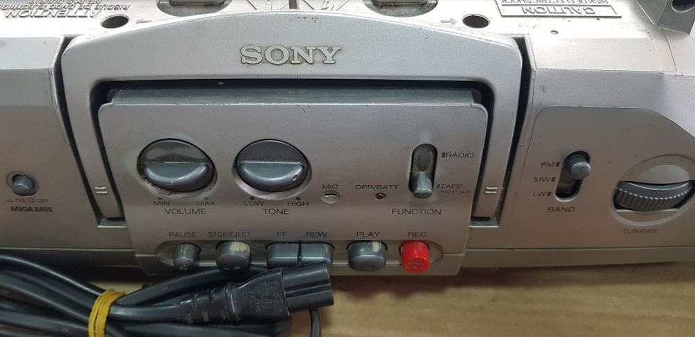 Радиомагнитофон Sony CFS-B21L