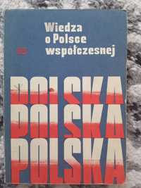 Archiwalny podręcznik Wiedzą o Polsce współczesnej