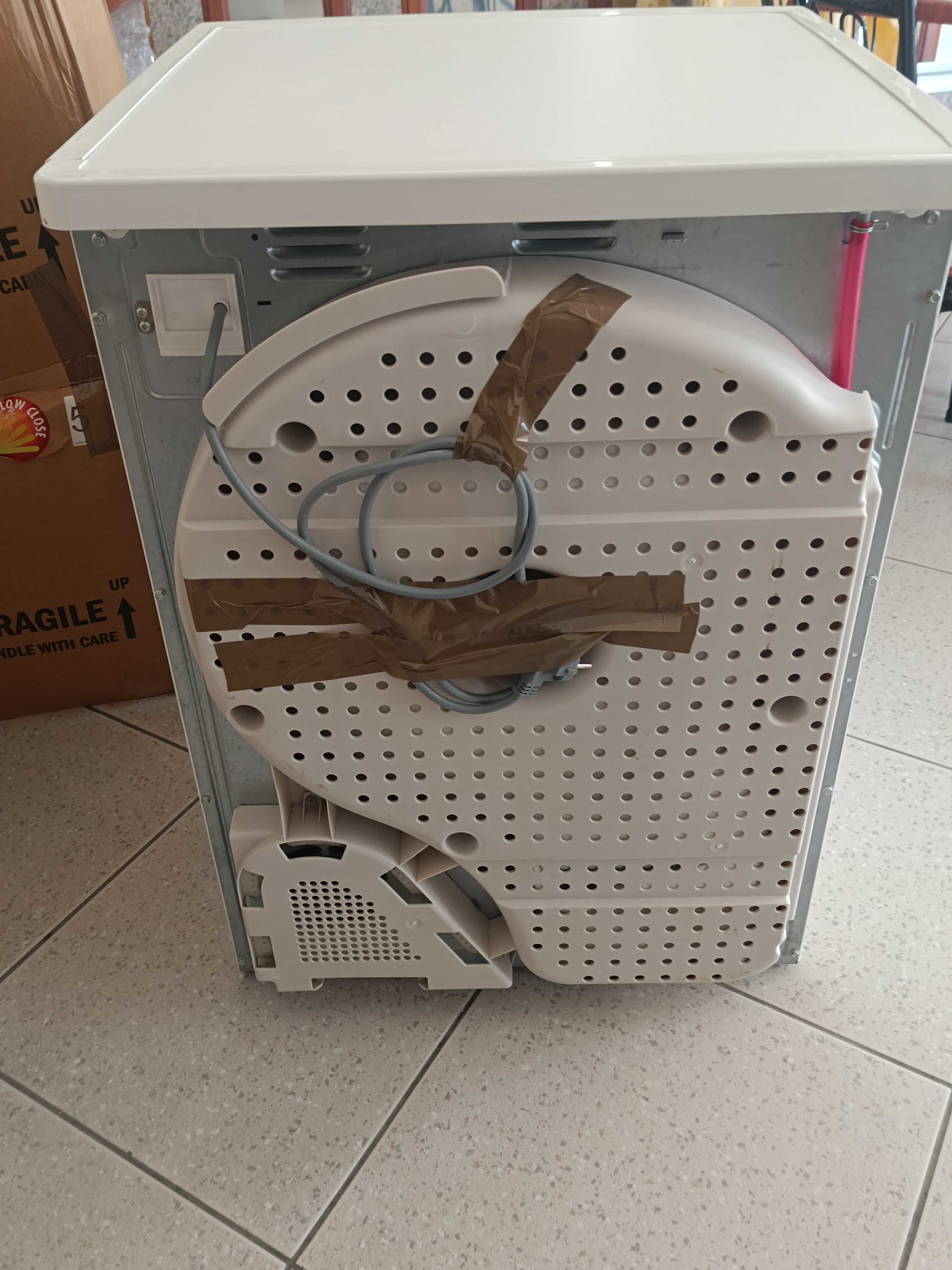Máquina de Secar "ELECTROLUX" 7 KG Como Nova. Negociável.