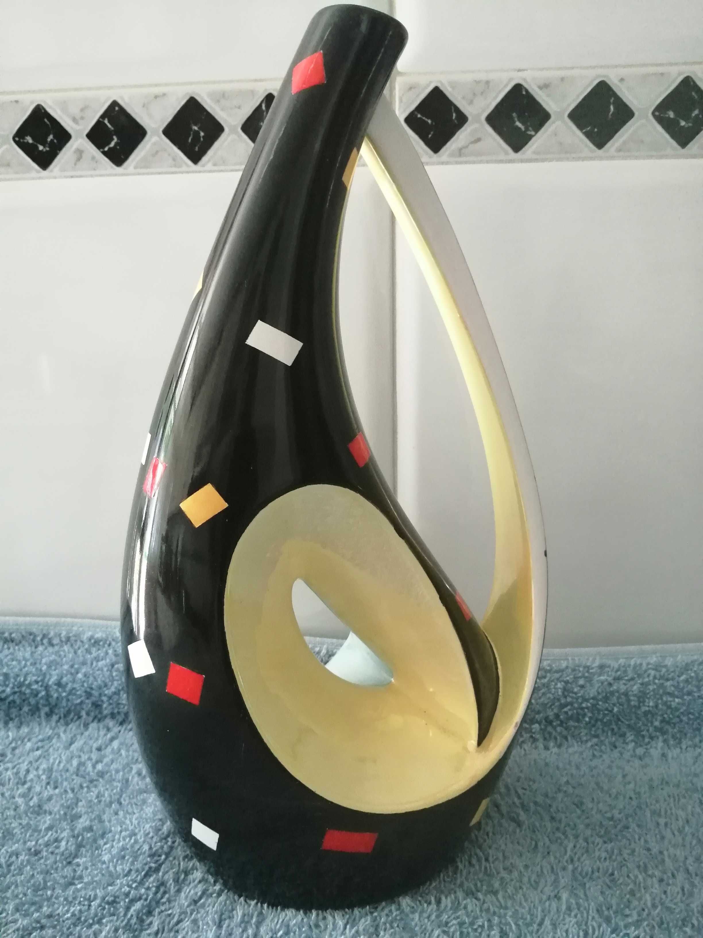 Jarra modernista Aleluia
