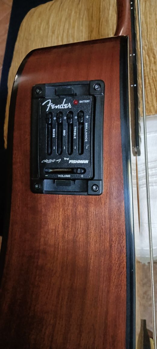 Baixo eletroacústico Fender ovation