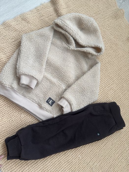 Оригінальний calvin klein дитячий костюм набір фліс світшот 92-98