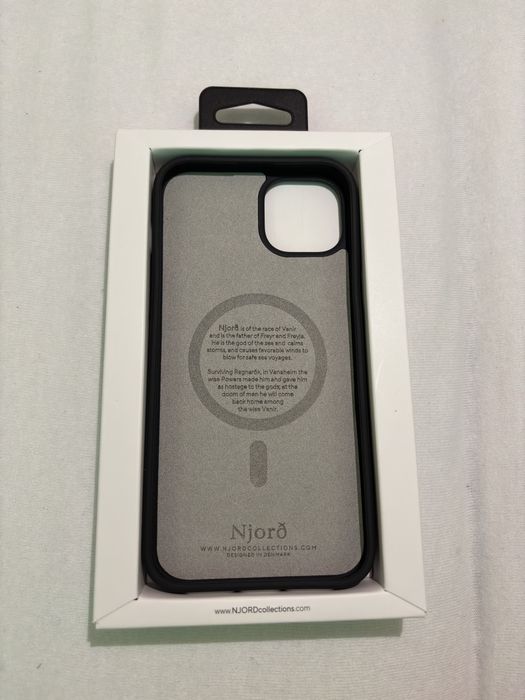 Iphone 15 plus case czarny zamsz Njord