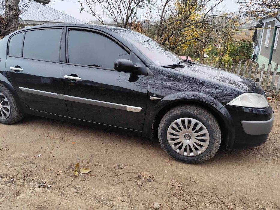 Рено Меган 2 сідан