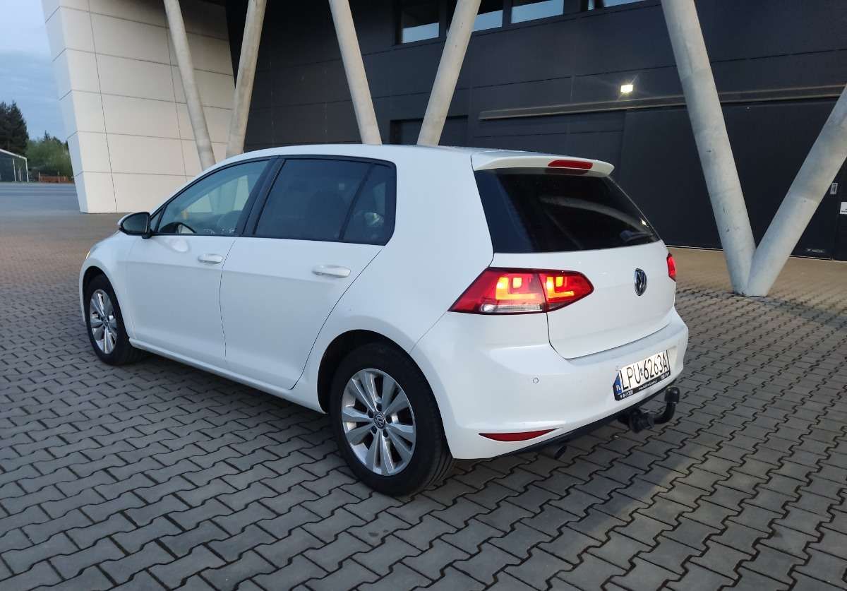 Volkswagen Golf VII 1.6 TDI  Highline DSG