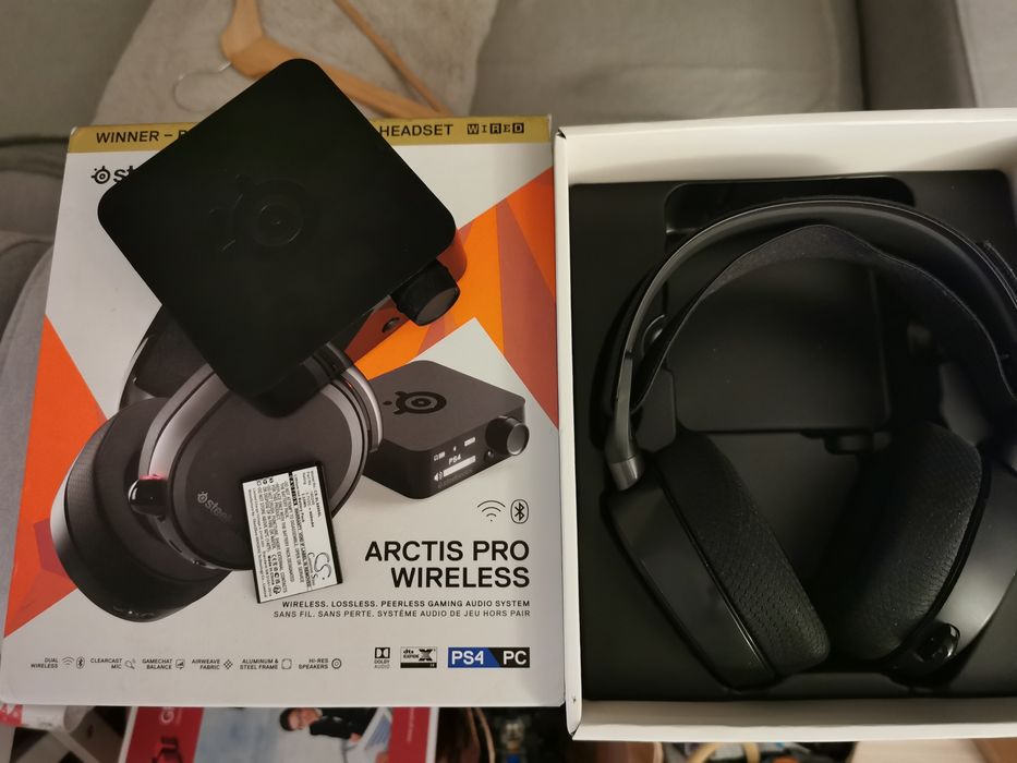 steelseries arctis pro wireless z baza uszk