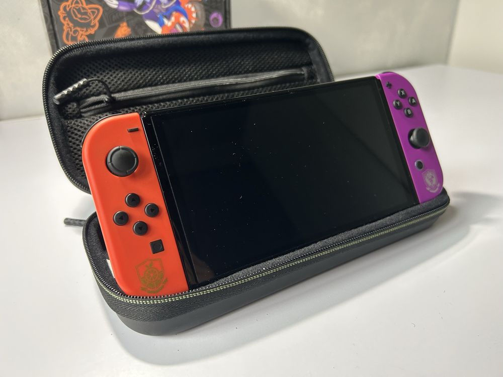 Nintendo Switch OLED Pokémon Scarlet & Violet – komplet + gra + etui
