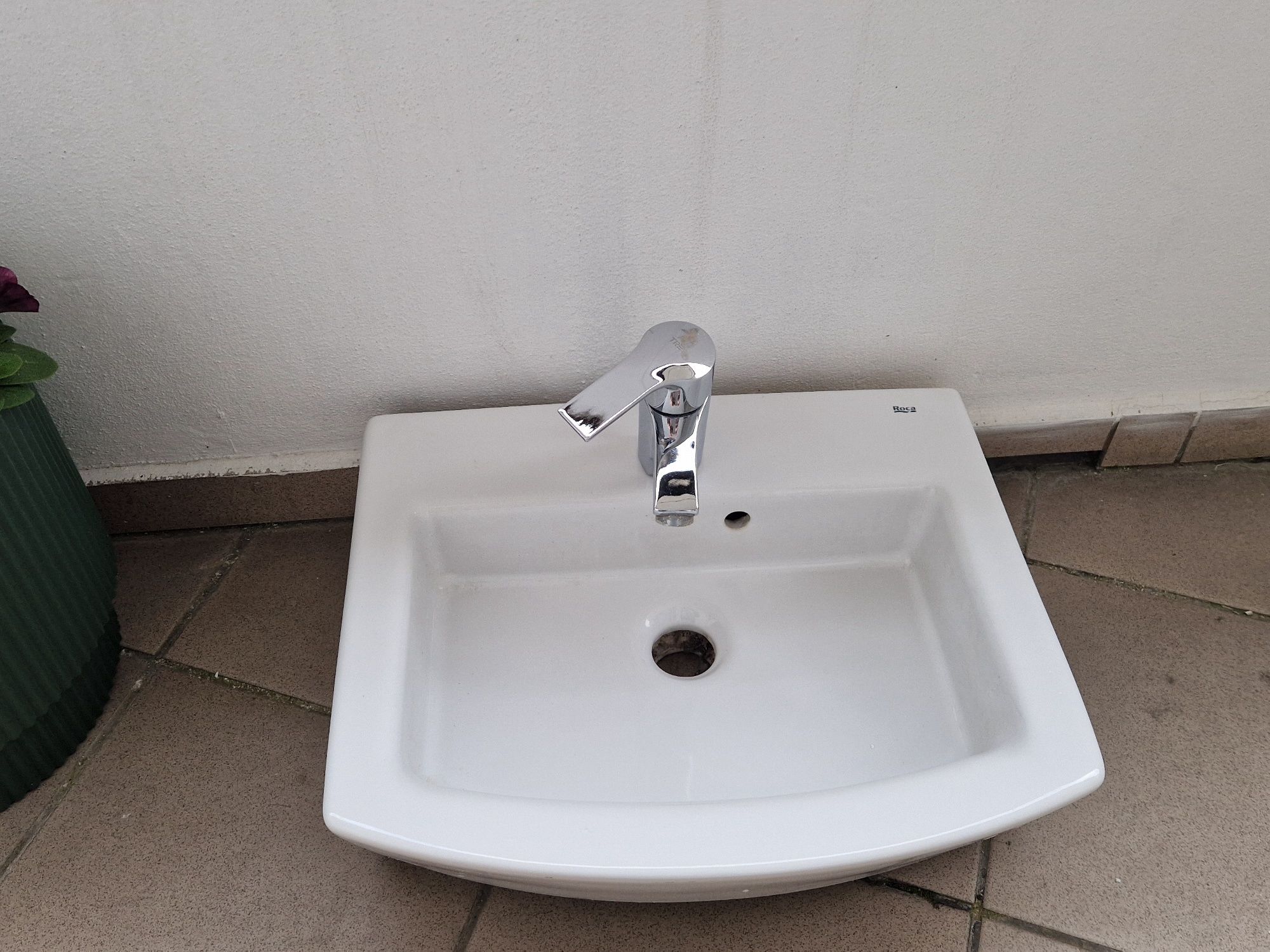 Umywalka łazienkowa Roca