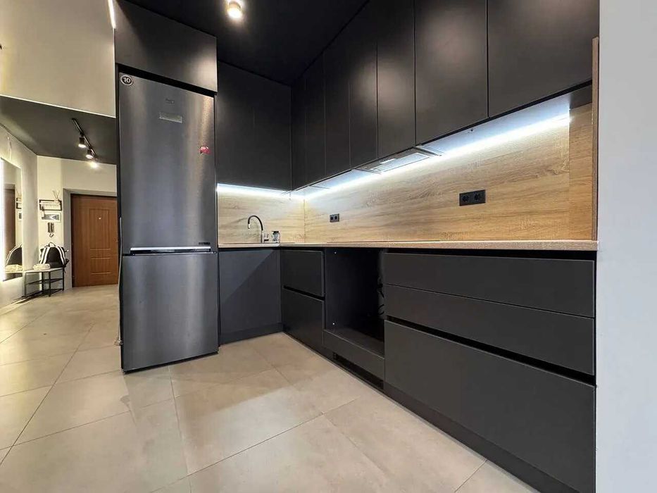 1-кім квартира з сучасним ремонтом