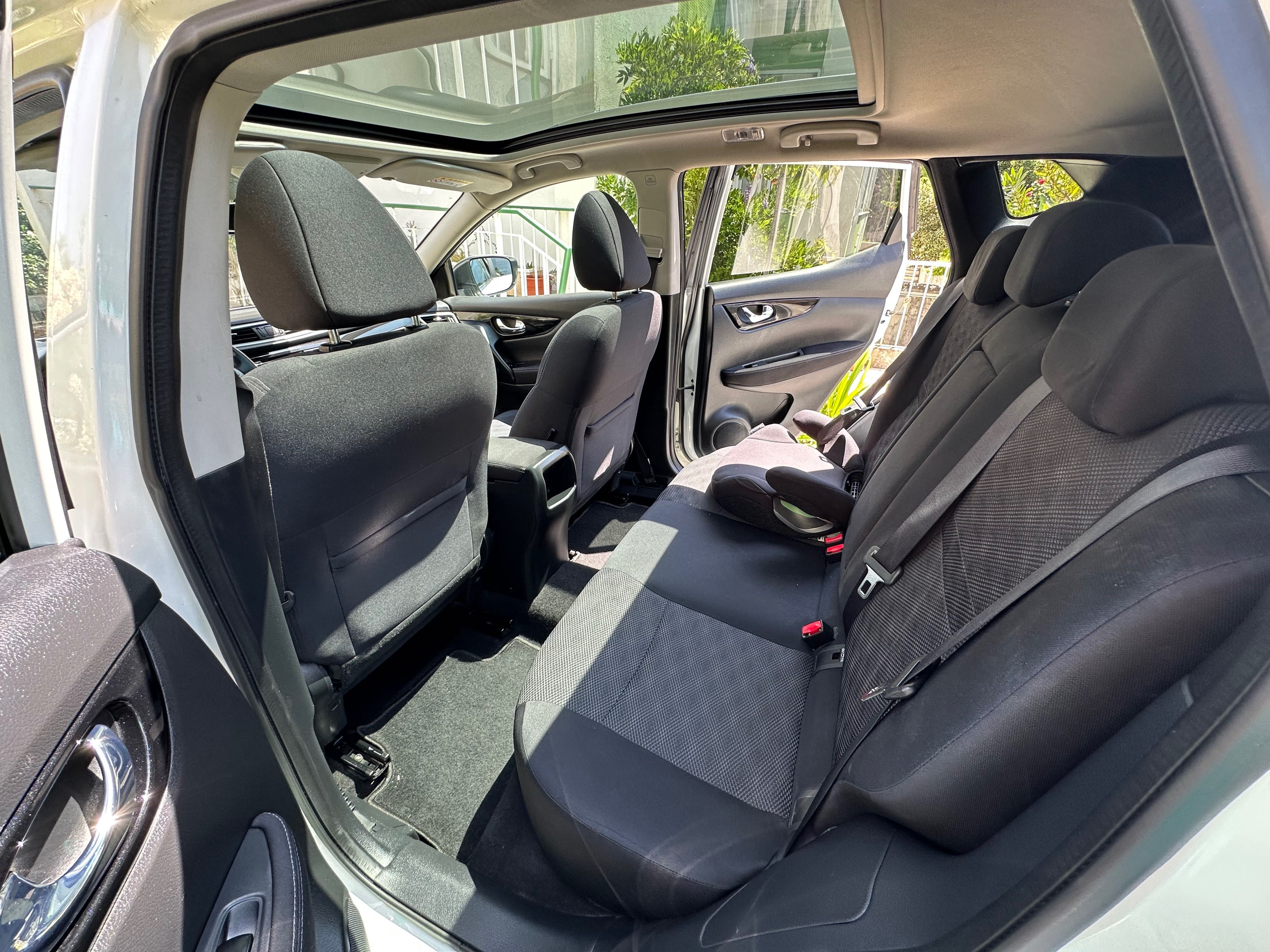 Nissan Qashqai 1.6 dCi 130cv N-Connecta J11 - Teto panorâmico