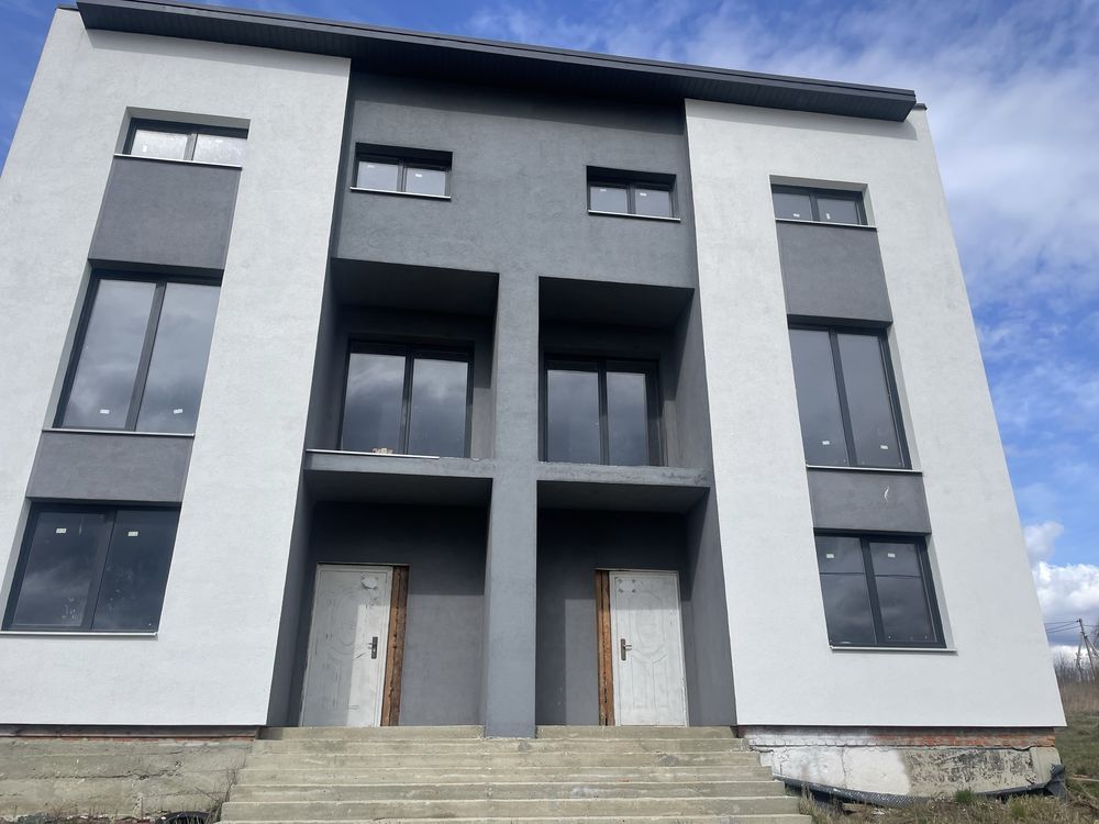 Продаж котеджу ділянка 4 сотки Солонка !