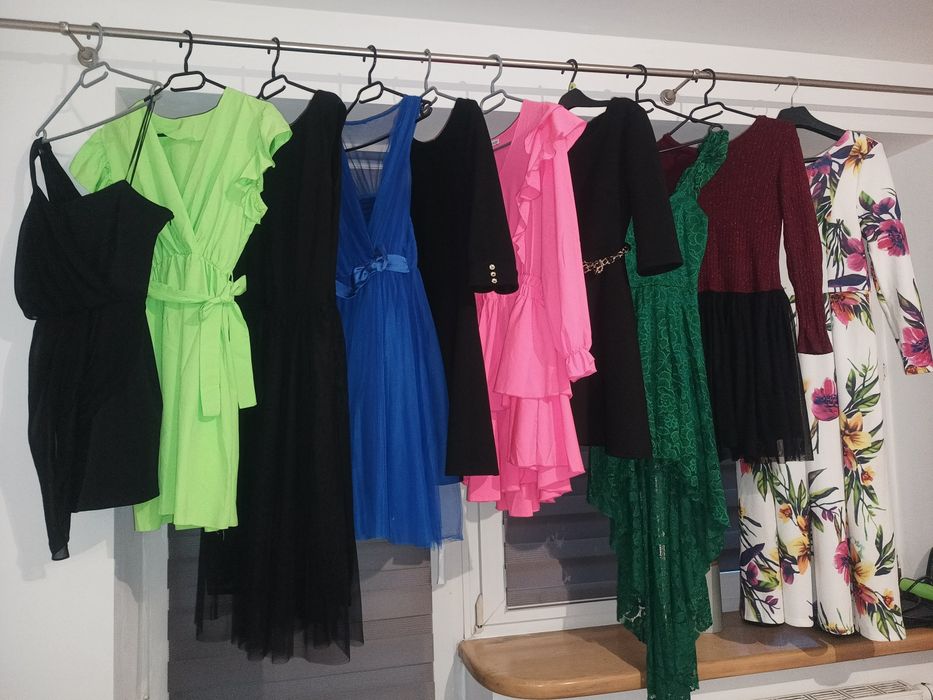 Worek sukienek 10 szt, różne rodzaje - rozmiary S, M, L, uniwersalny