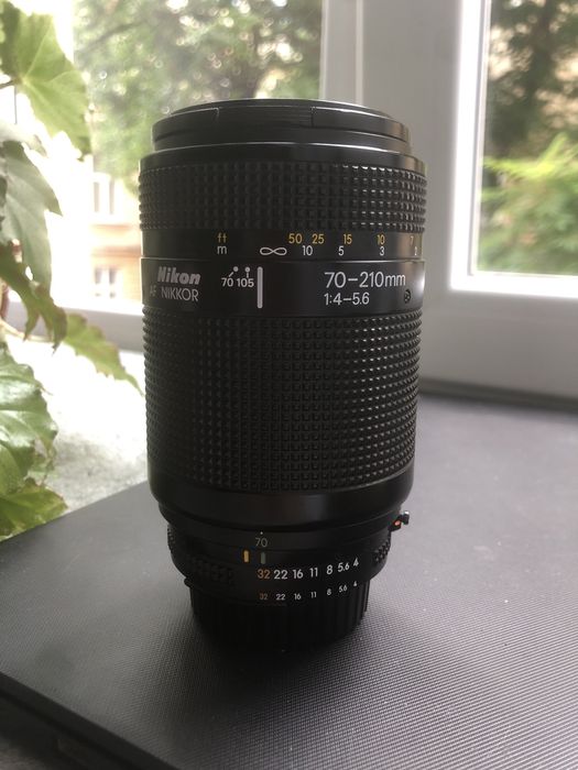 Nikon AF Nikkor 70-210mm 1:4-5.6 Обєктив