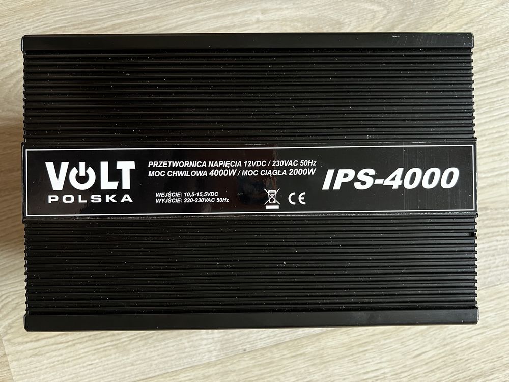 Інвертор перетворювач напруги Volt IPS-4000 12V/230V 4000W