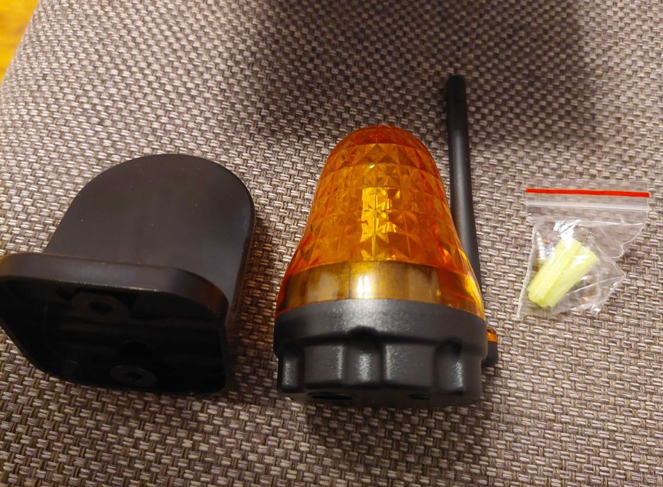 Automat do bramy przesuwnej 380 W do 600 kg i 12 m długości