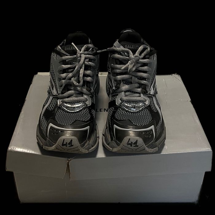 Кроссовки Balenciaga Runner Dark Grey Black (677403 W3RBR 1515)