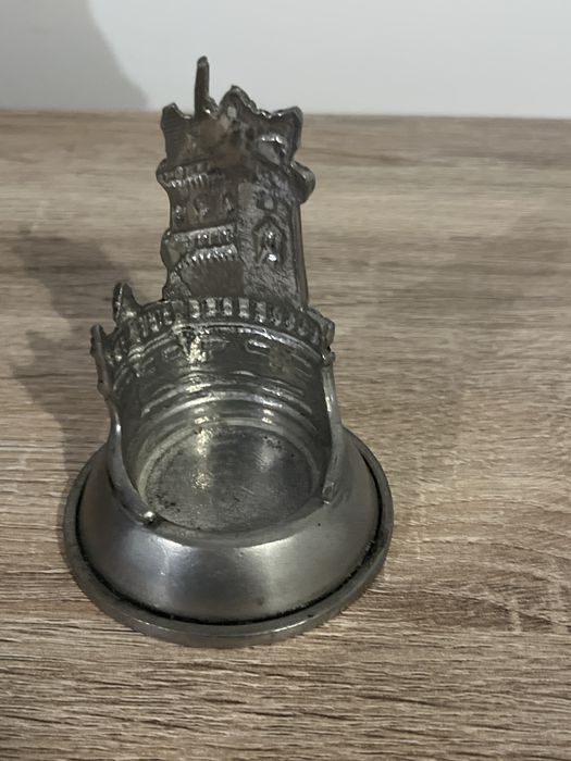 Peça comemorativa Portugal (Torre de Belém -Lisboa) em estanho