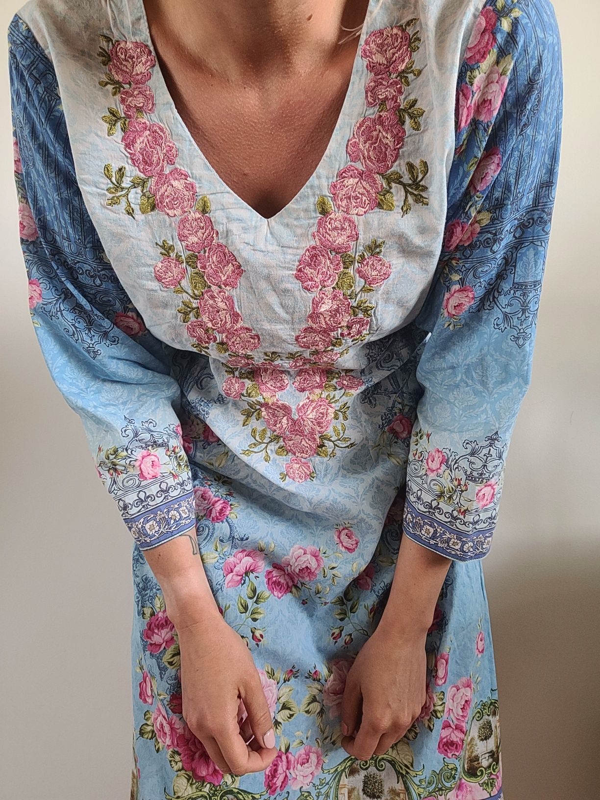 Piękna długa koszula w kwiaty hafty handmade