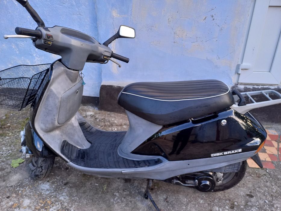 Мопед Honda lead 20