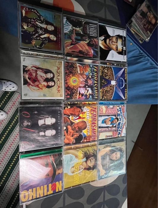 Lote de cds e vivil