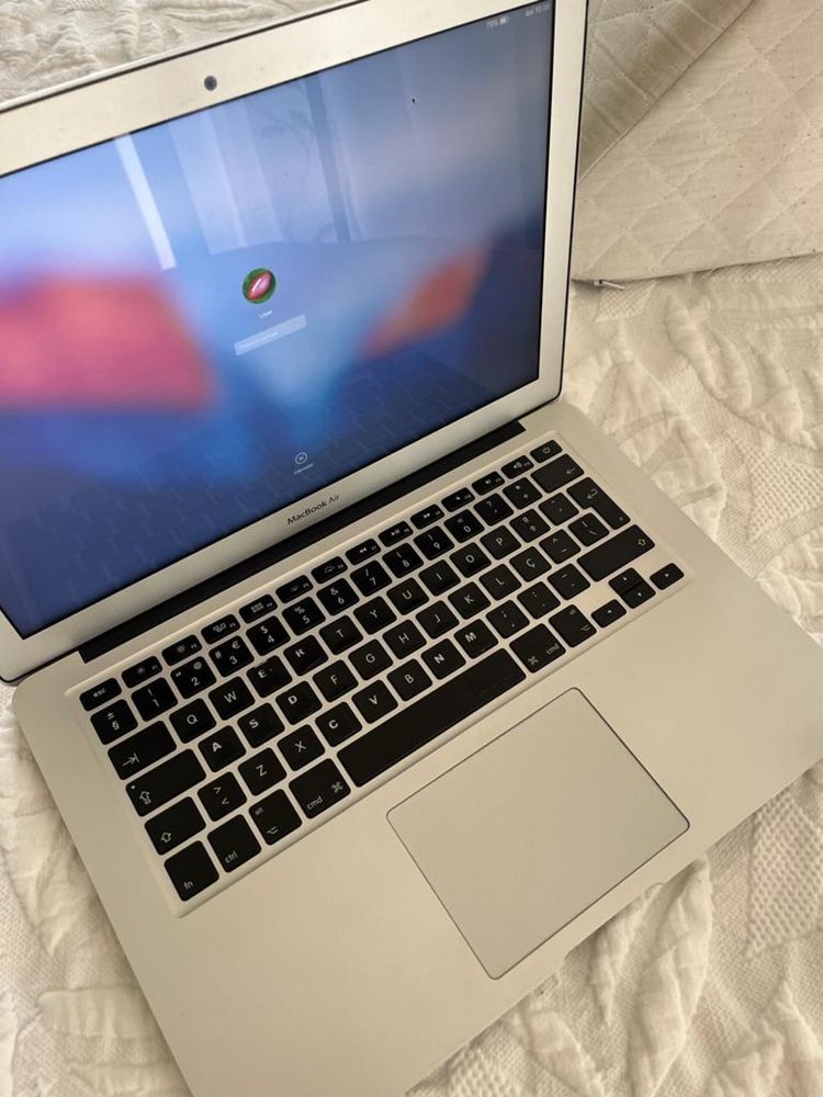 MacBook Air 13”