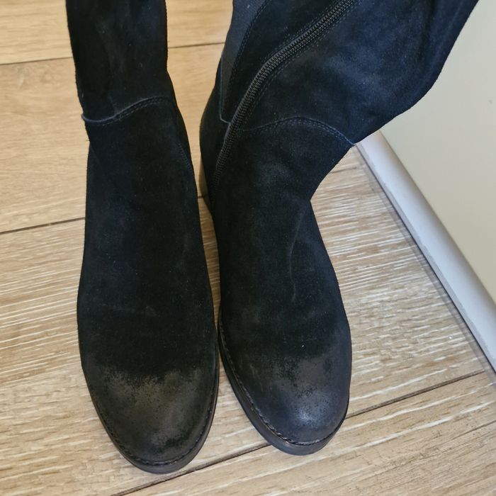 Зимові замшові сапоги.