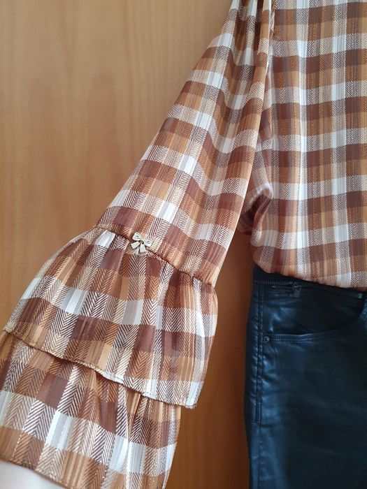 Blusa Silvina Campos e calça ecopele Salsa