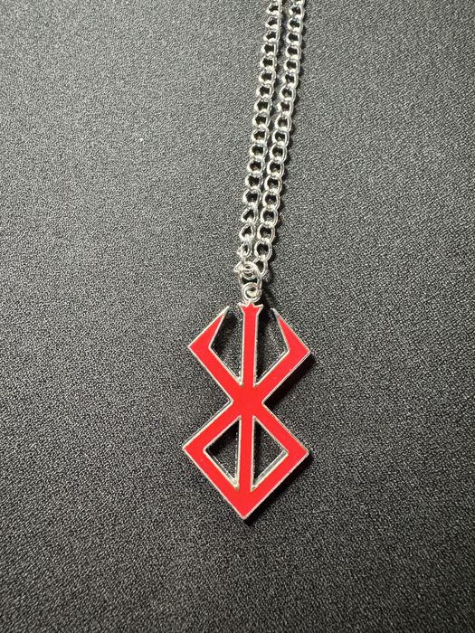 Berserk Colar Vermelho
