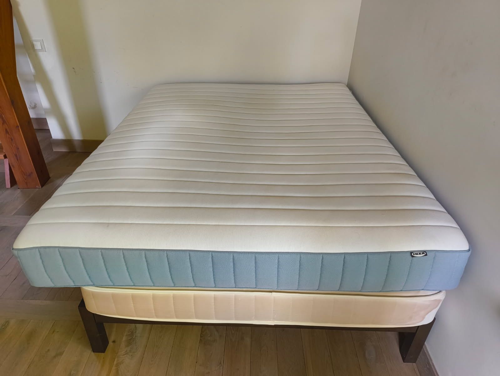Materac IKEA VALEVÅG 160x200cm średnio twardy