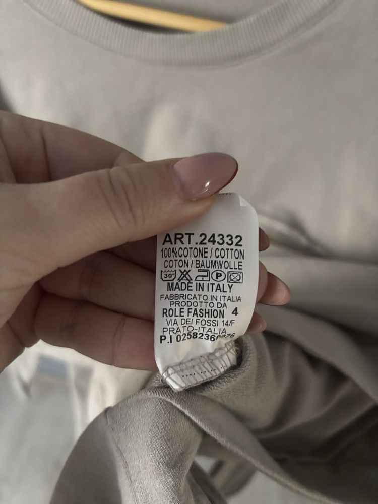 Przepiękna bluza z różowymi kwiatami 3D