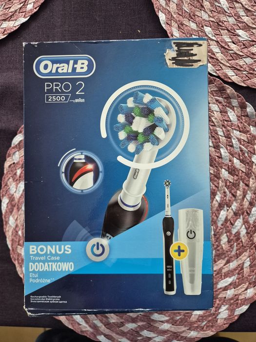 Szczoteczka Oral-B PRO2 2500
