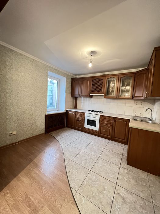 В Продажу 4 к к з євроремонтом на Шосейній