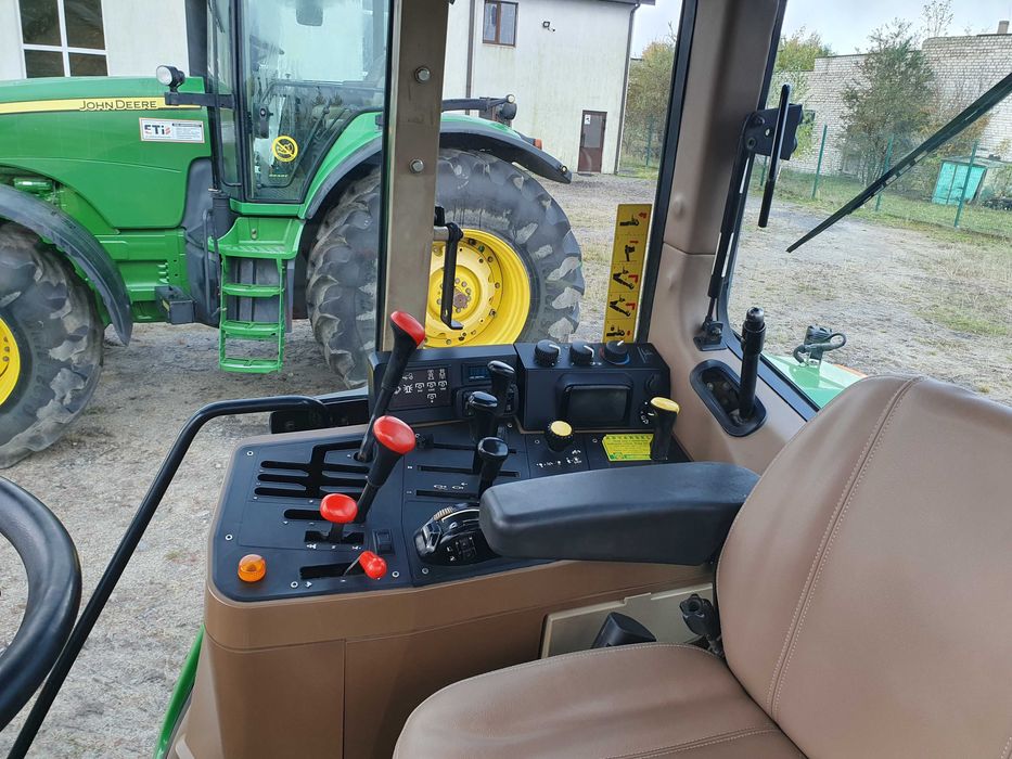 Джон Дір John Deere 6400