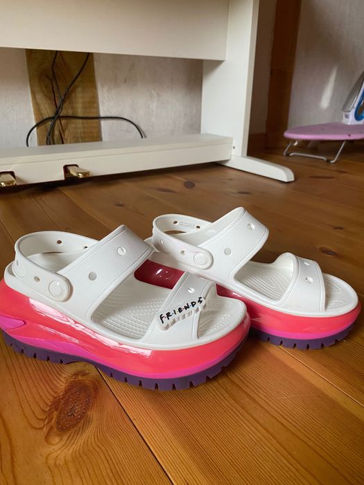 Стильные Сrocs p.37-38/7.Состояние отличное.