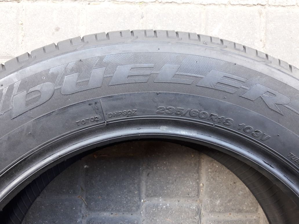 235/60R18 103V BRIDGESTONE ,  dwie opony letnie .