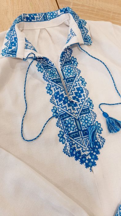 Вишиванка для хлопчика ручної роботи