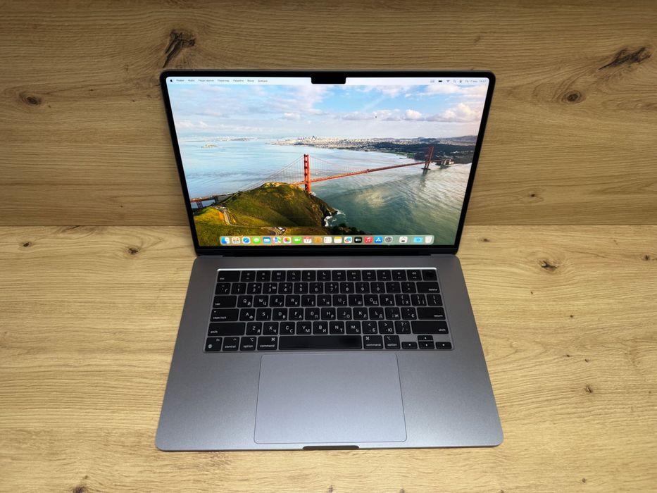 MacBook Air 15” 2023 року M2 8gb 512gb SSD гарантія до серпня 2026