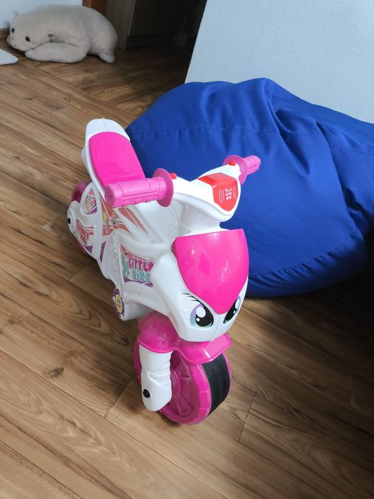 Беговой мотоцикл для девочек