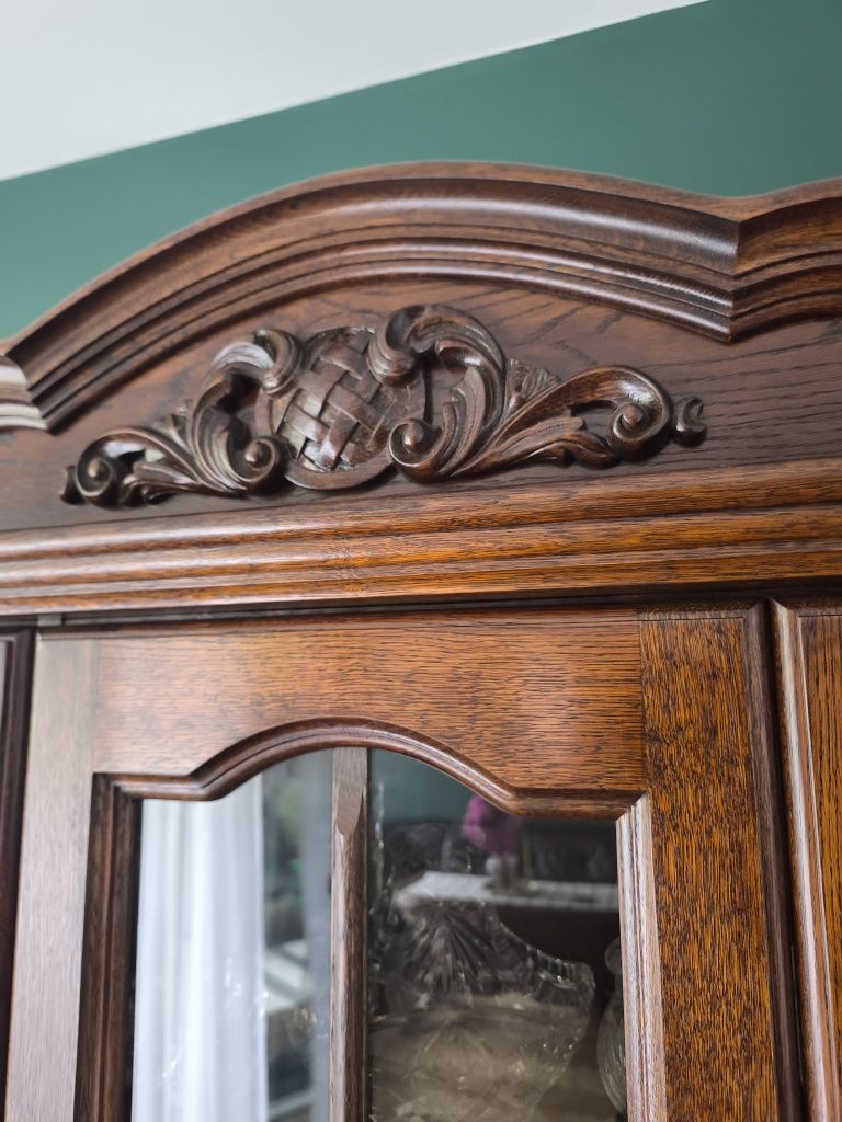 Sprzedam komplet eleganckich mebli drewnianych w idealnym stanie