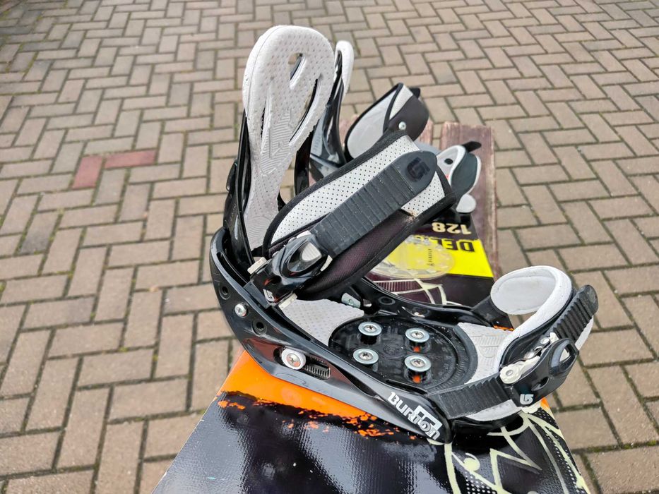 Deska snowboardowa 128 Firefly Twin wiązania Burton Snowboard 128