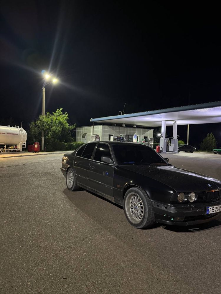 BMW E34 525