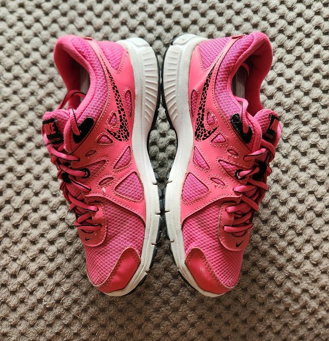 Buty Nike Revolution 2 Damskie Różowe Do Biegania 38,5 Sneakersy Tramp
