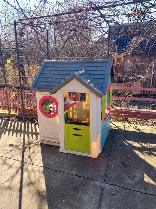 Продам дитячий домік в гарному стані.