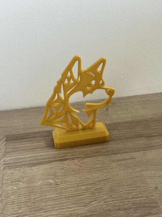 Ażurowa figurka psa Akita – prezent dla miłośnika psów