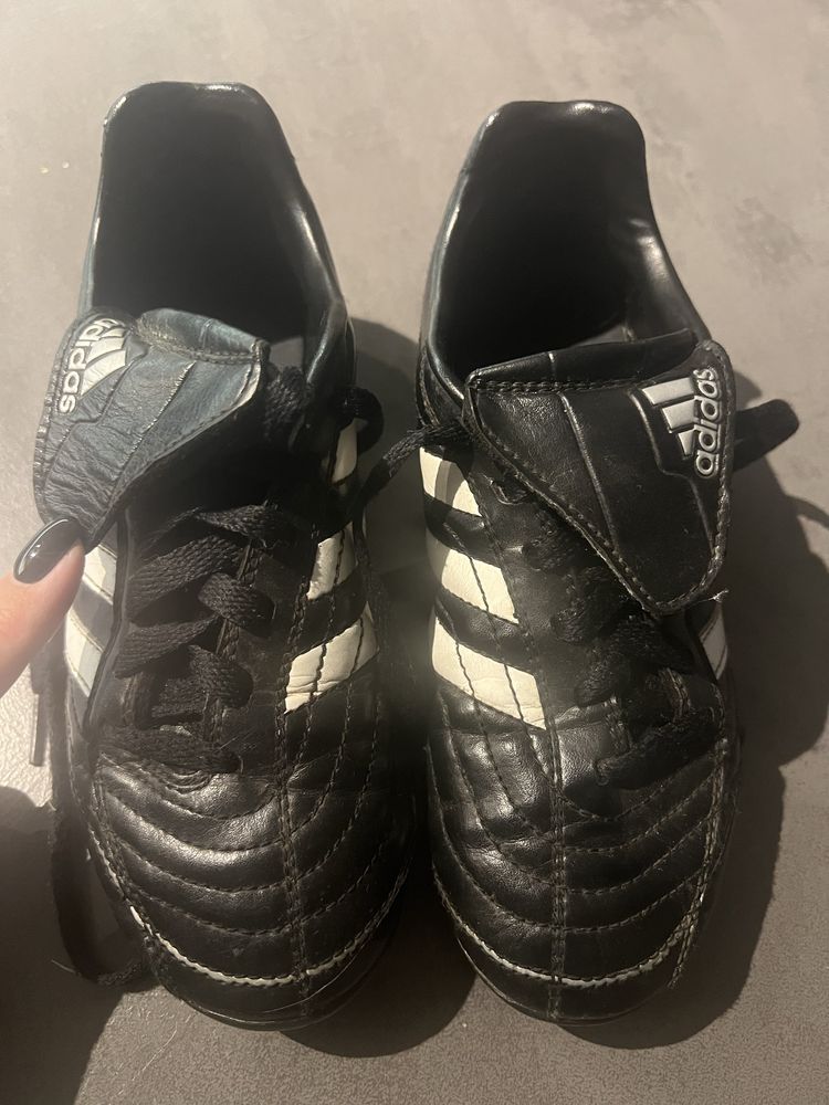 Buty na piłkę, korki Adidas rozm 35