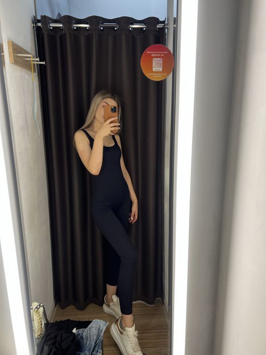 Комбінезон спортивний жіночий у рубчик чорного кольору giulia xs-s