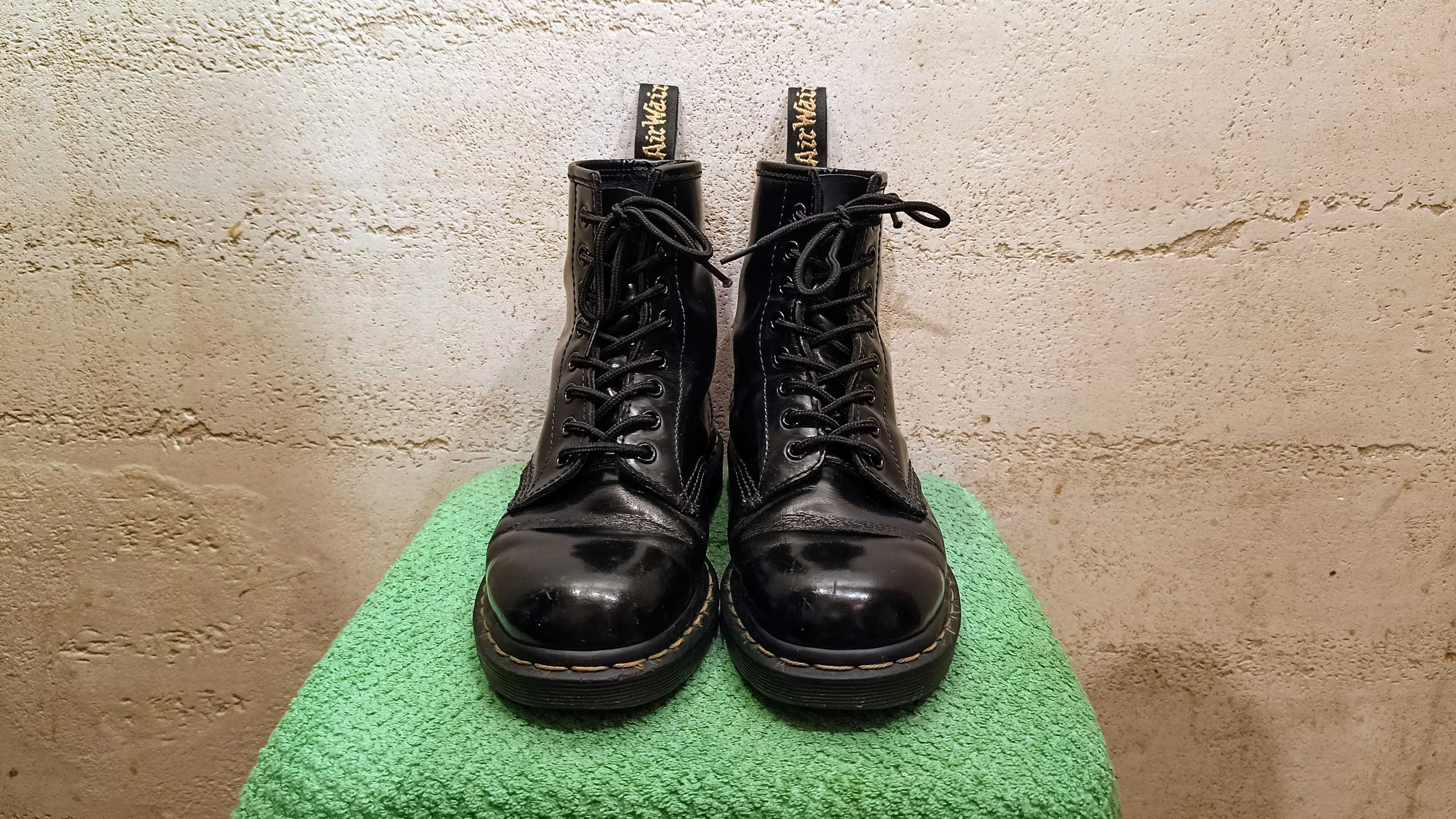 Glany DR.MARTENS r.39 skóra lakierowane